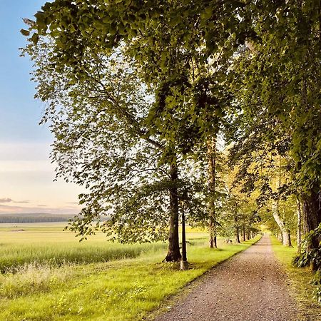 Apertins Hotell Kil Exteriör bild