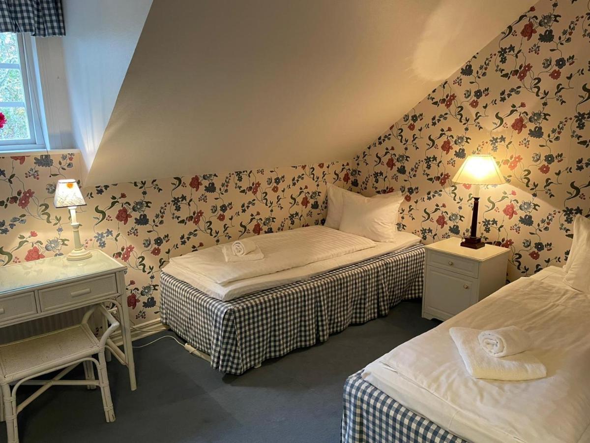 Apertins Hotell Kil Exteriör bild