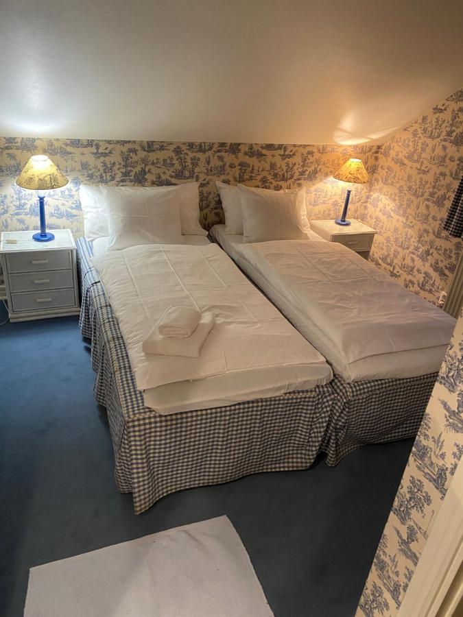 Apertins Hotell Kil Exteriör bild