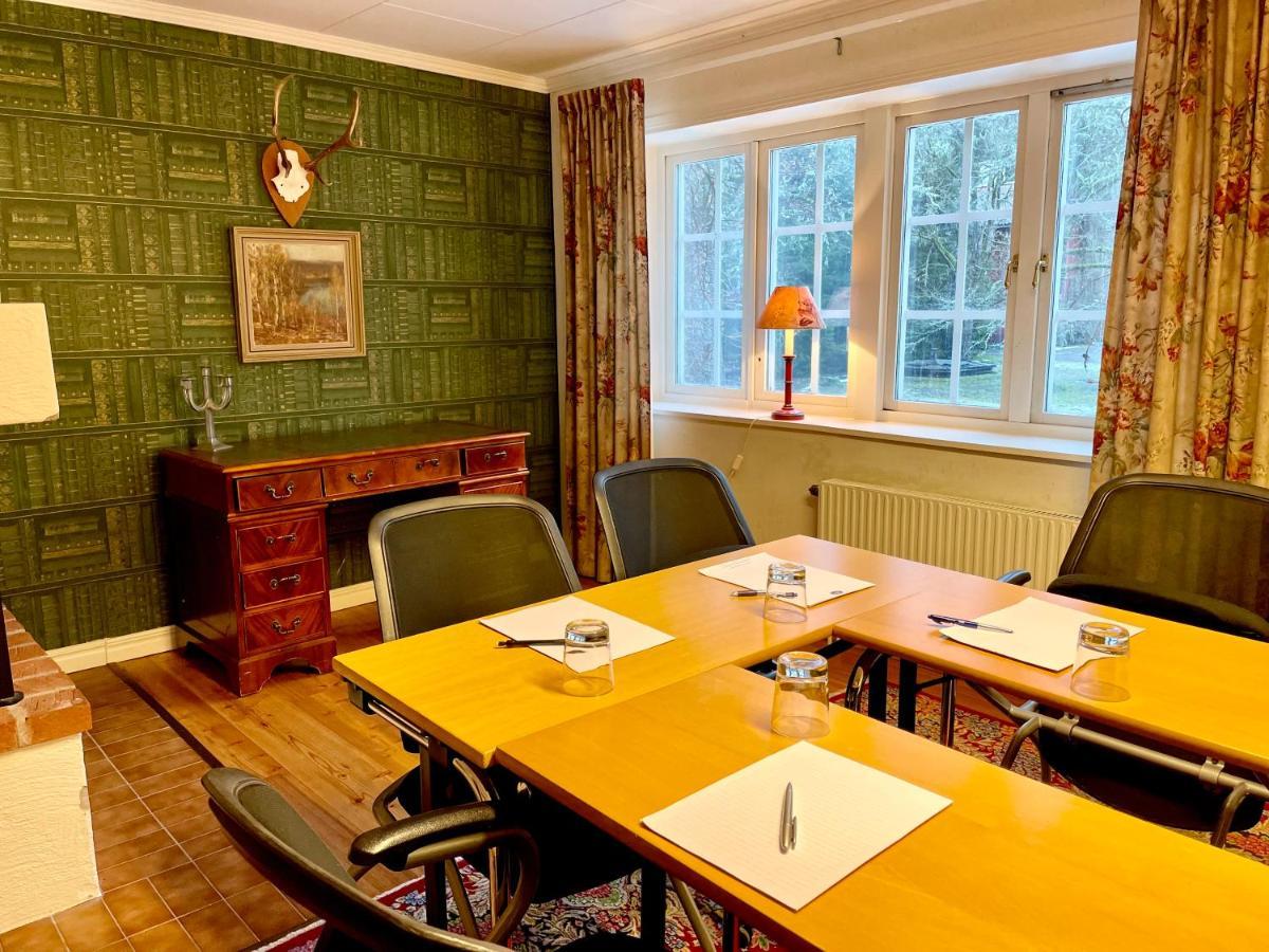 Apertins Hotell Kil Exteriör bild
