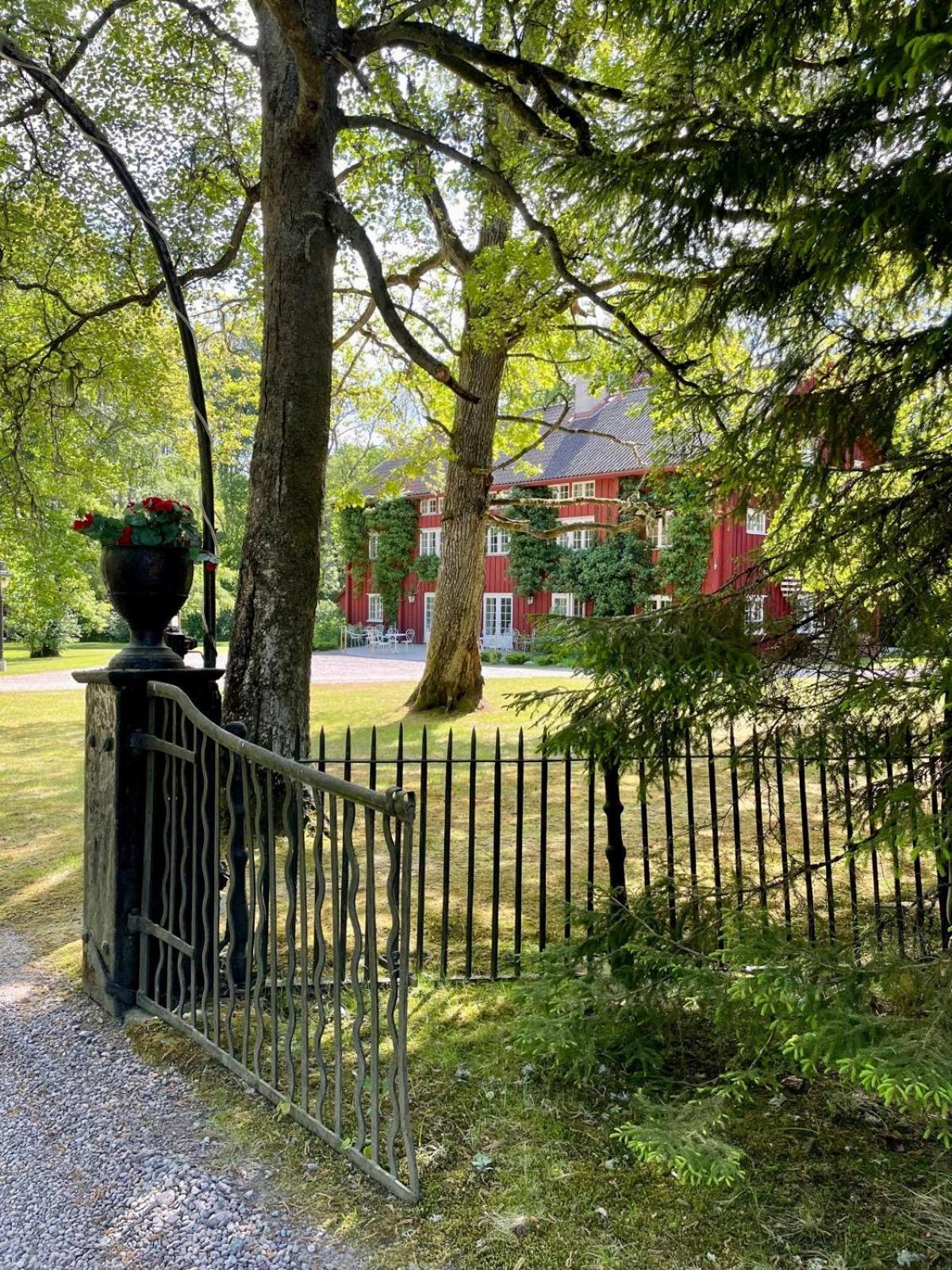 Apertins Hotell Kil Exteriör bild
